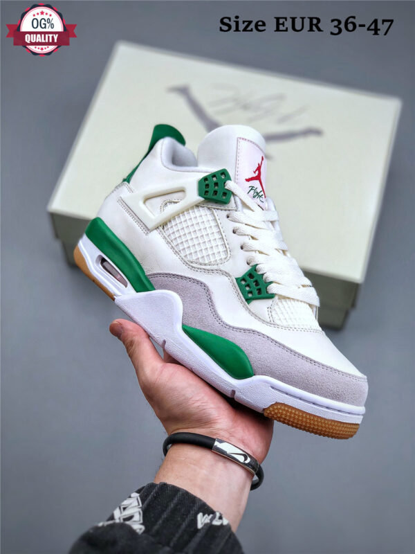 SB x Air Jordan 4 Pine Green
